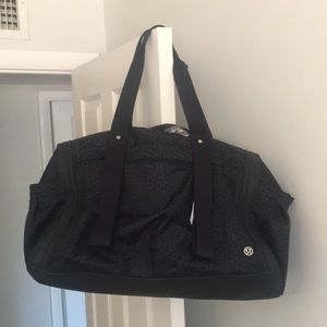 Lululemon duffle bag